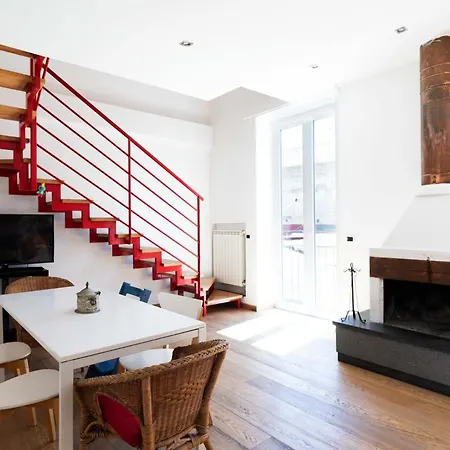 Appartamento Spaccanapoli Casa Tre Santi