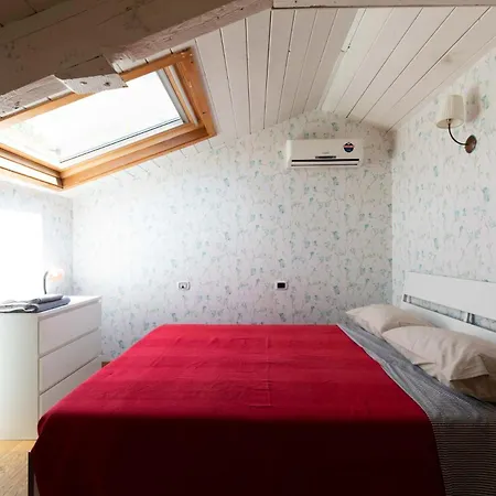 Appartamento Spaccanapoli Casa Tre Santi Napoli