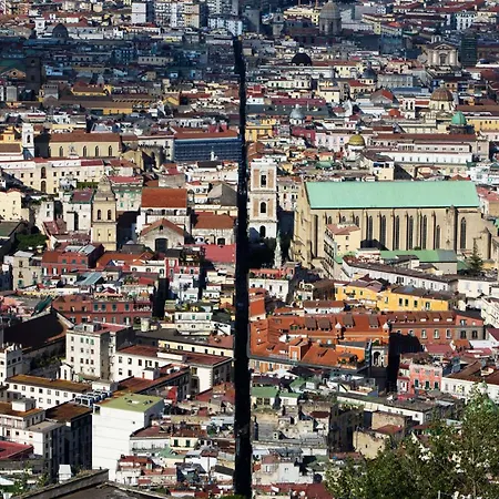 Spaccanapoli Casa Tre Santi